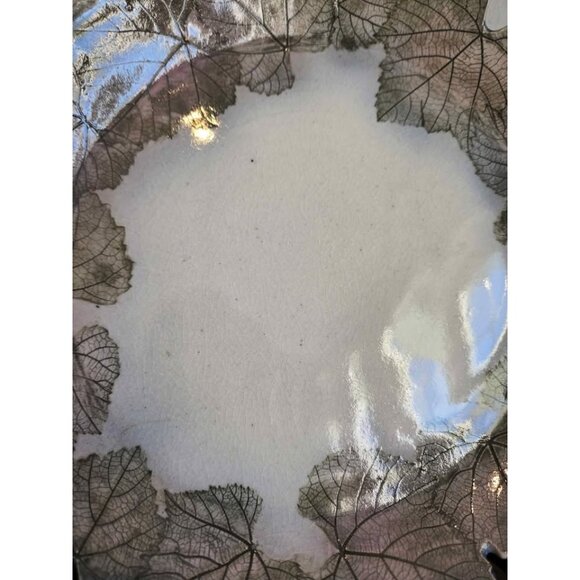 Vintage Handmade Pottery Plate with Naturalistic Leaf Imprints - Picture 4 of 6